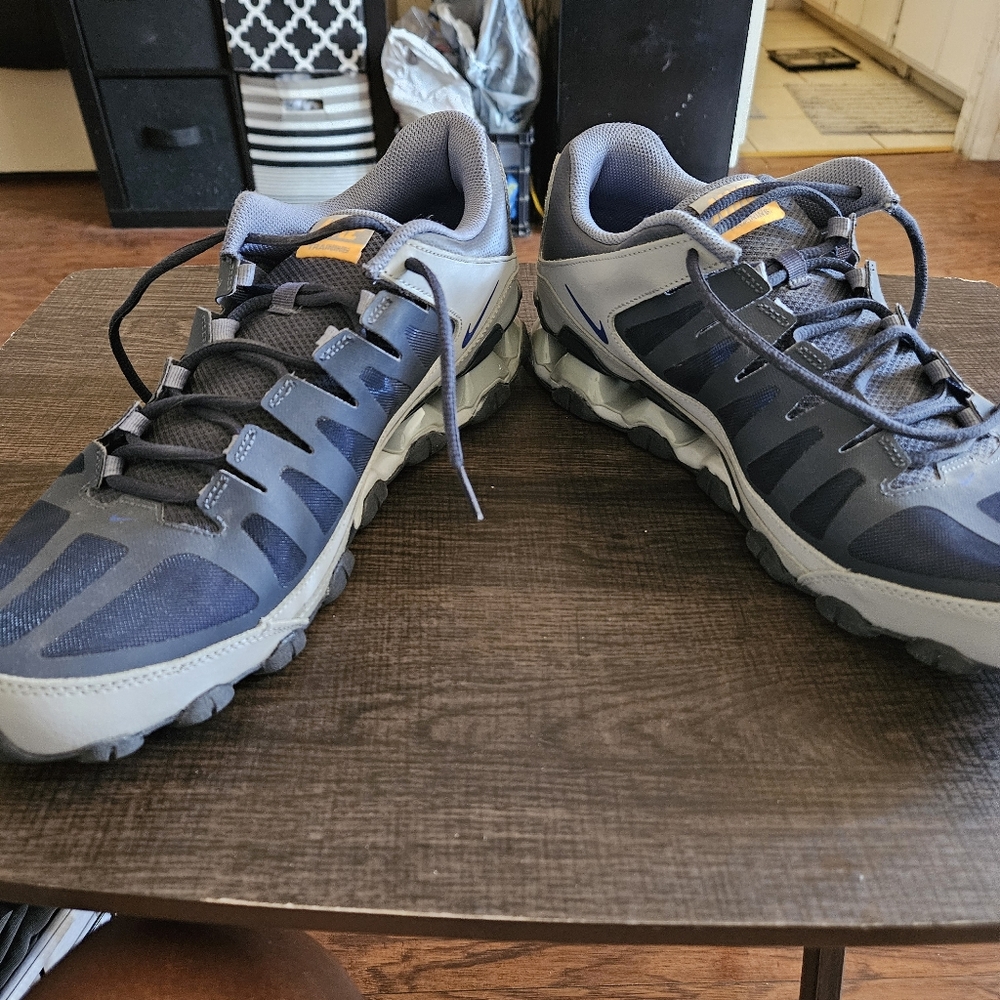 Nike Reax 8 TRMen's Workout Shoes size 14